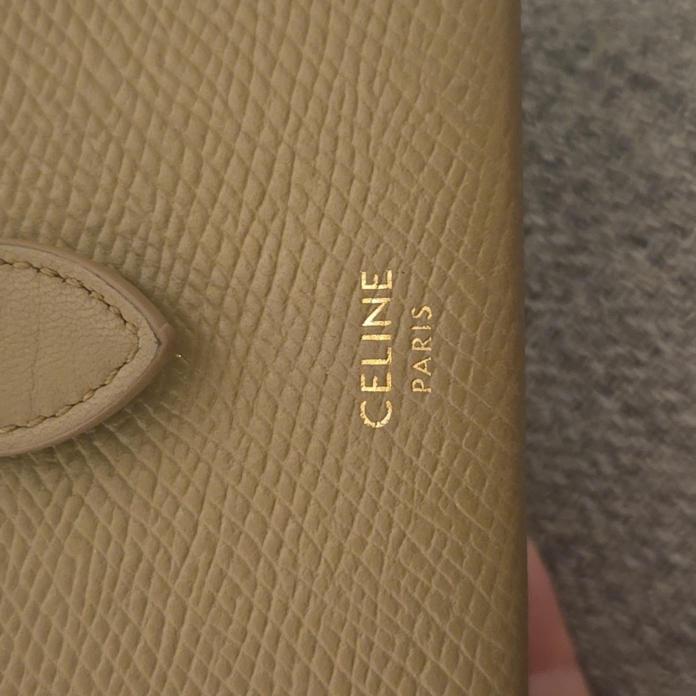 CELINE Calfskin Card Holder - Picture 8 of 8